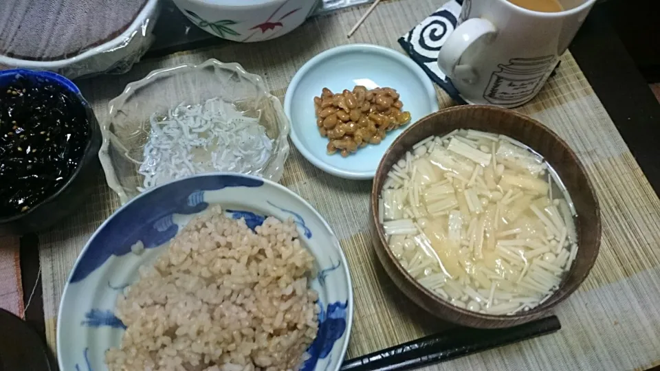 Snapdishの料理写真:しらすおろし＆納豆＆エノキの味噌汁|まぐろさん