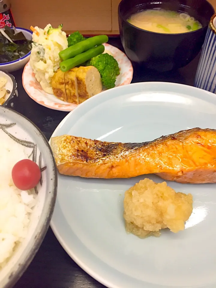 銀鮭照焼の定食|流線形さん