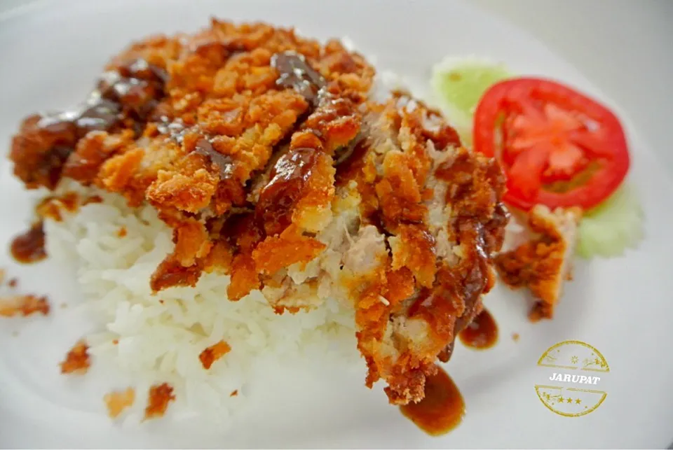 ข้าวหมูทอด|BOJARUさん