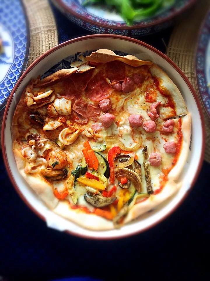 Snapdishの料理写真:Four seasons pizza จากร้านอร่อยCasa Pasta|jirawanさん