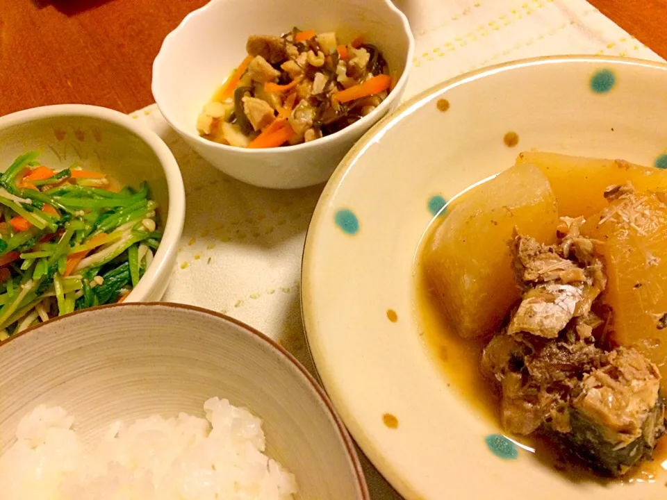 鯖と大根の煮物、切り昆布煮、壬生菜とエノキのお浸し|あんなさん