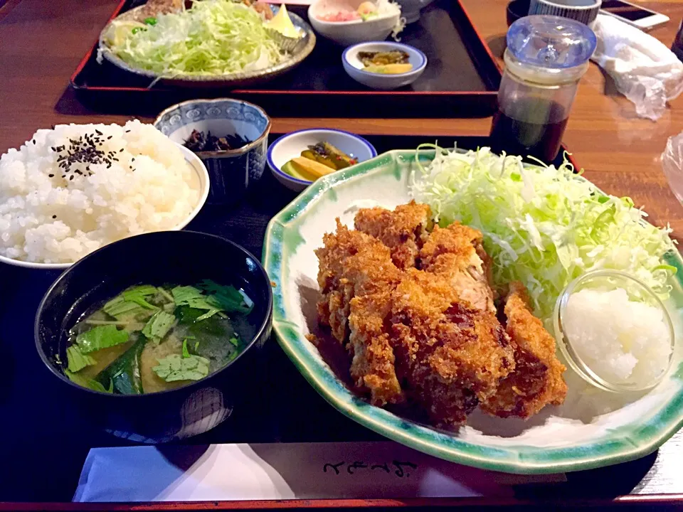 やわらかチキンカツ定食|もへさん