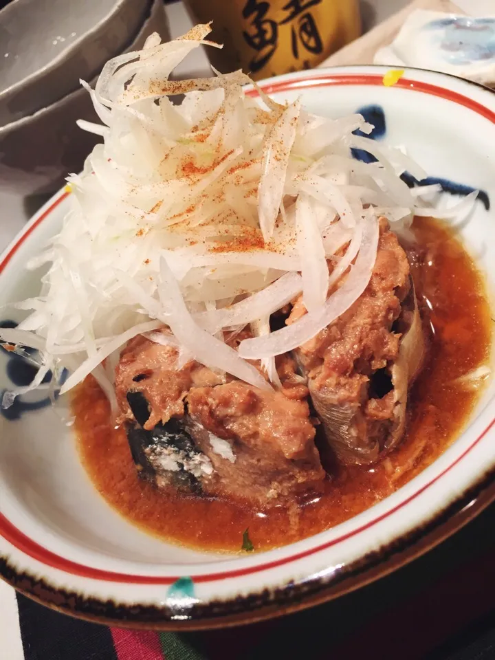 ま公さんの料理 鯖缶の美味しい食べ方 Canned mackerel (boiled in water) with grated daikon & Kujo reek|麻紀子さん