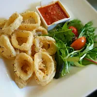 #fried #squid #calamari #Appetizer #Italian cuisine #singapore #sauce #Salad|Chan Min Jiaさん