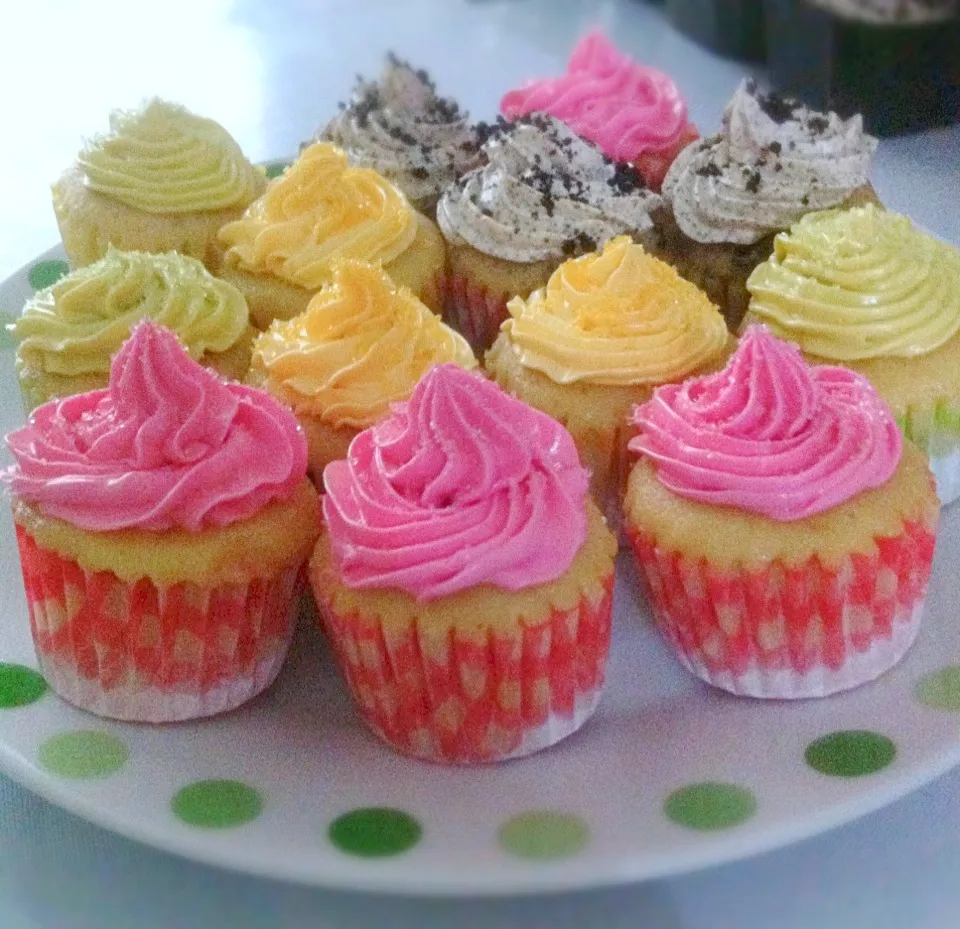 mini butter cupcakes|Ahnneさん