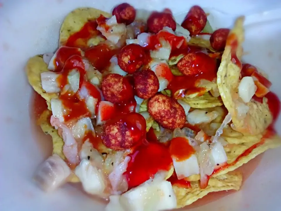 Snapdishの料理写真:Tostitos con ceviche de trucha y camarón|Javier Rdz.さん