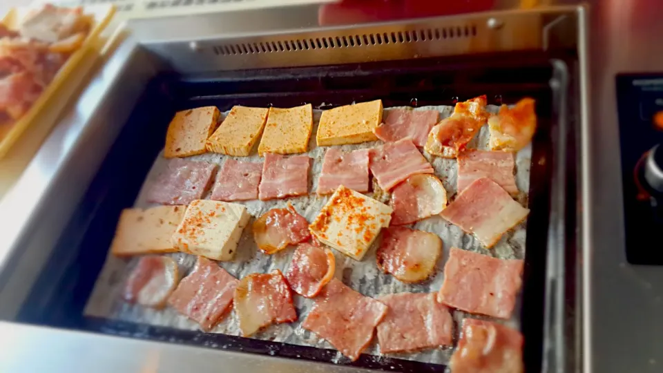 Fired  bacon  and  tofu.|Leo.Leeさん