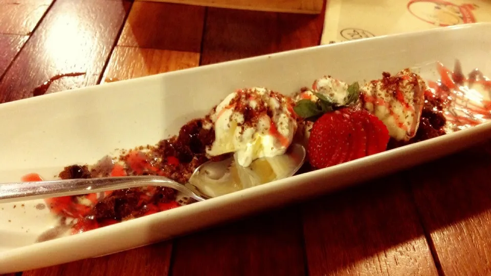 ice cream crumble|diyan candraさん