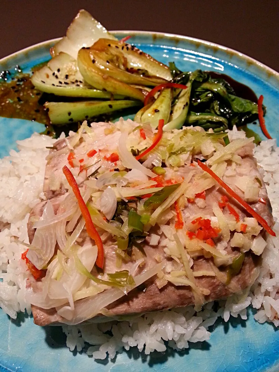 Snapdishの料理写真:Steamed fish (lake Victoria perch), bokchoy and rice|Frank&Jolanda - Eteninbeeldさん