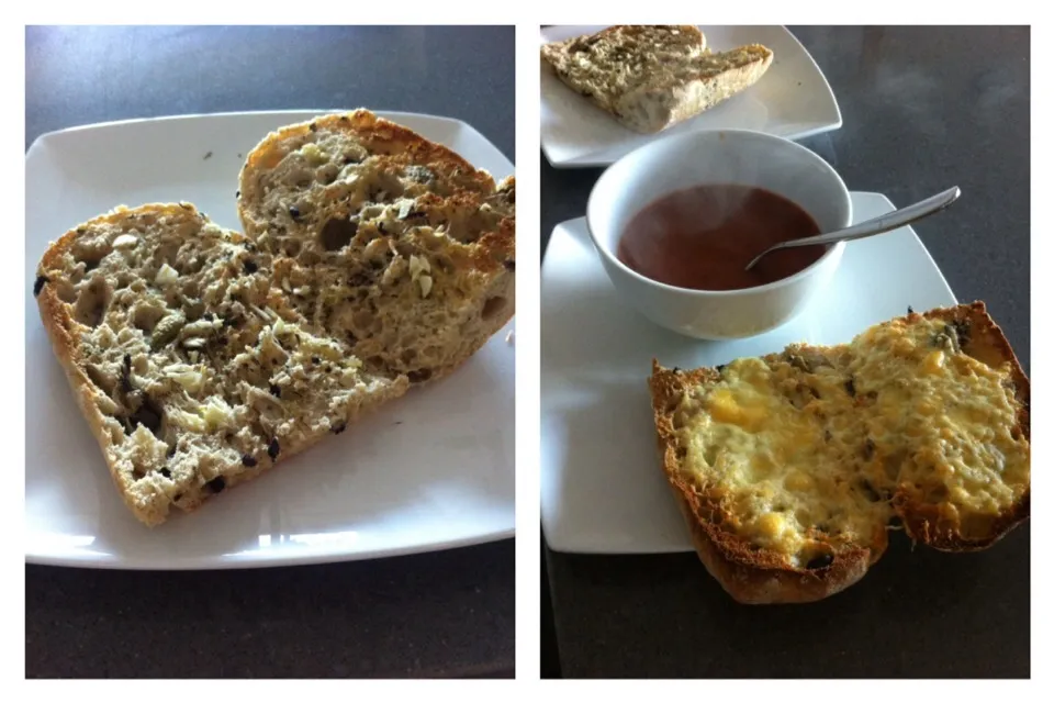 Lunch! Tomato soup with herb and cheese olive bread!|🍓Jolejo🍓さん