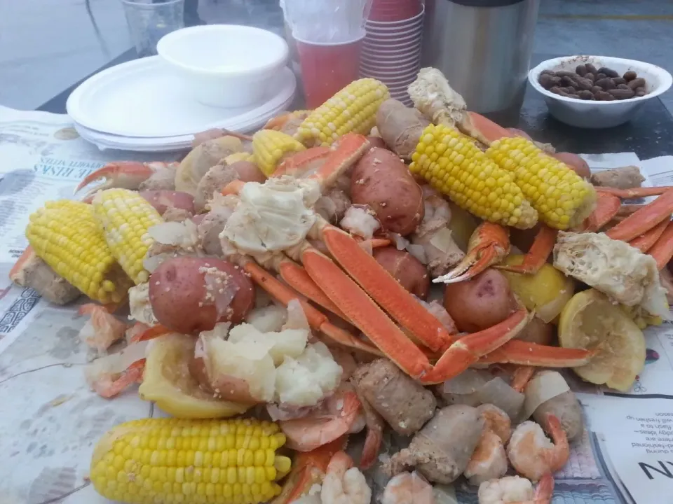 CRAB BOIL for the ACC Championship game!|Robert Schwabさん