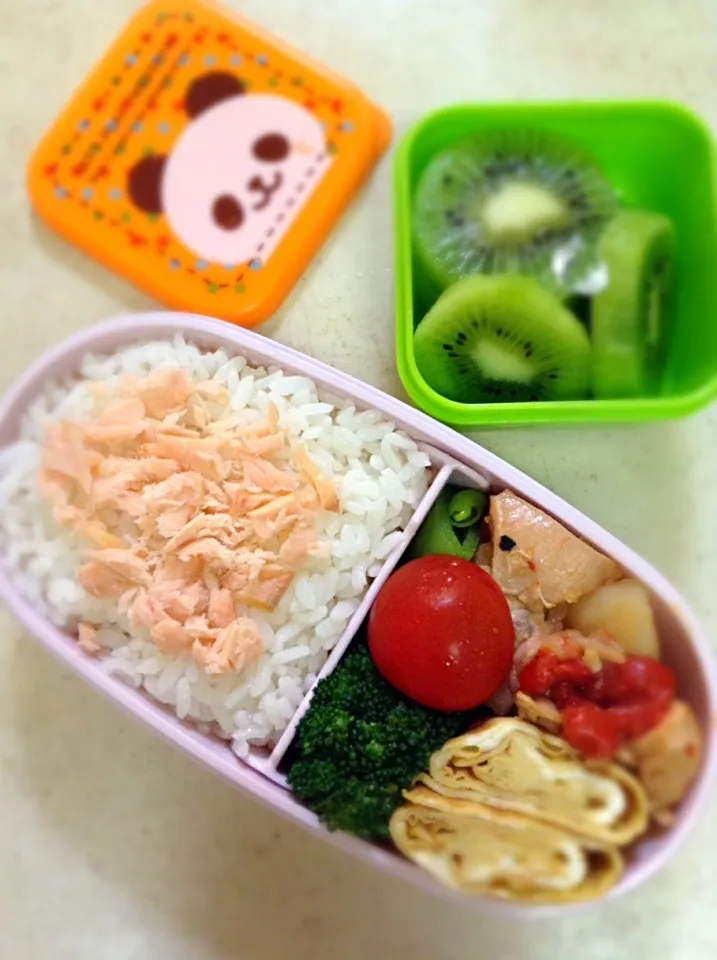 Today’s JK lunch box. 今度こそ本当に最後の模試弁当〜w|hoppycowさん