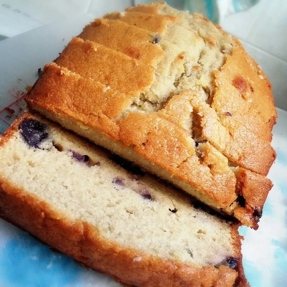 yougurt pound cake with grapes|dotdotdotx2さん