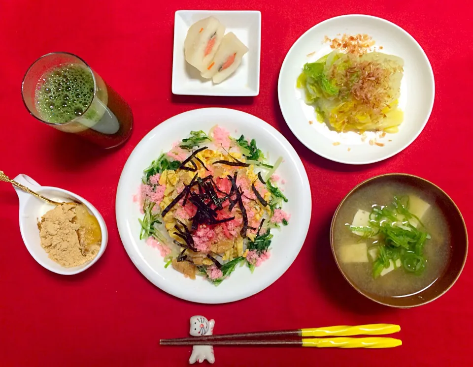 朝ごはんは勝負飯^o^はみちゃん定食❗️ちらし寿司^_^水菜お浸し、錦糸卵、揚げ甘煮、さくらでんぶ、紅生姜、冷蔵庫の整理（笑）ちょこっと残り物ちらし寿司^_−☆|はみちゃんさん