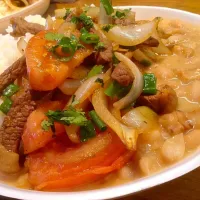 Snapdishの料理写真:Frijoles con lomo saltado|Gisella Ashimineさん