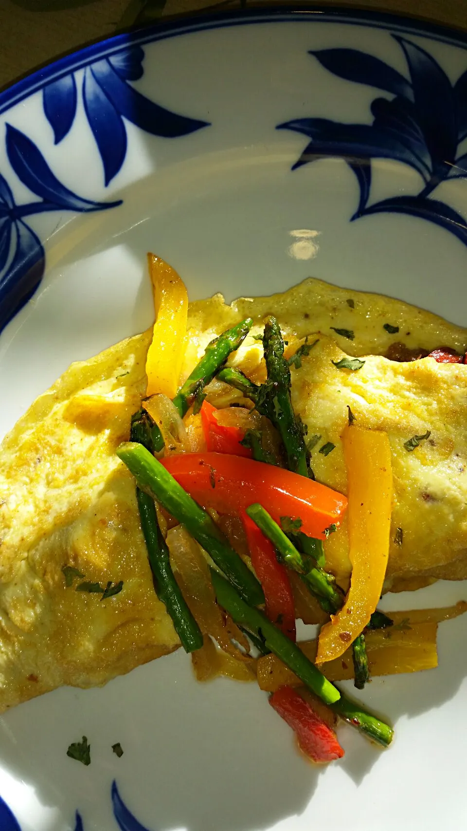 Vegetable omelete stuffed with Chorizo & Monterey Jack|Danielle Hurdleさん