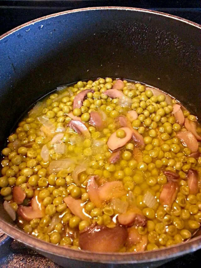 Small English Peas with Onions & Mushrooms|Danielle Hurdleさん