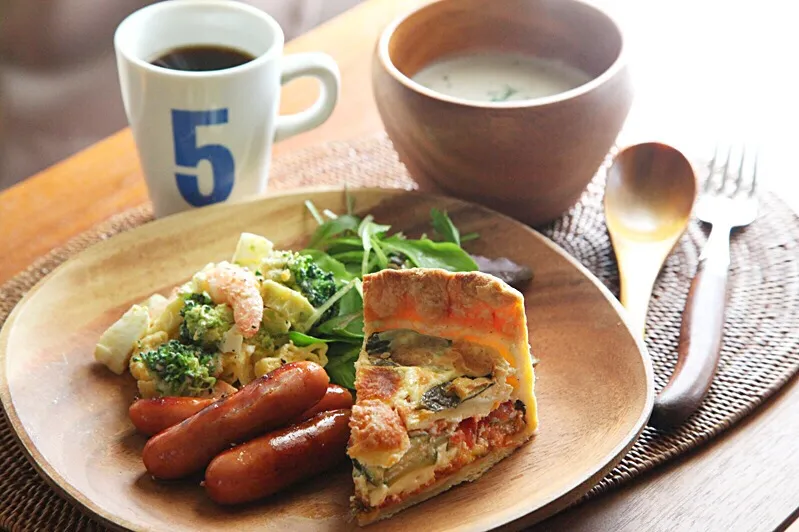 3種のキノコスープとキッシュのランチ|マユマユさん