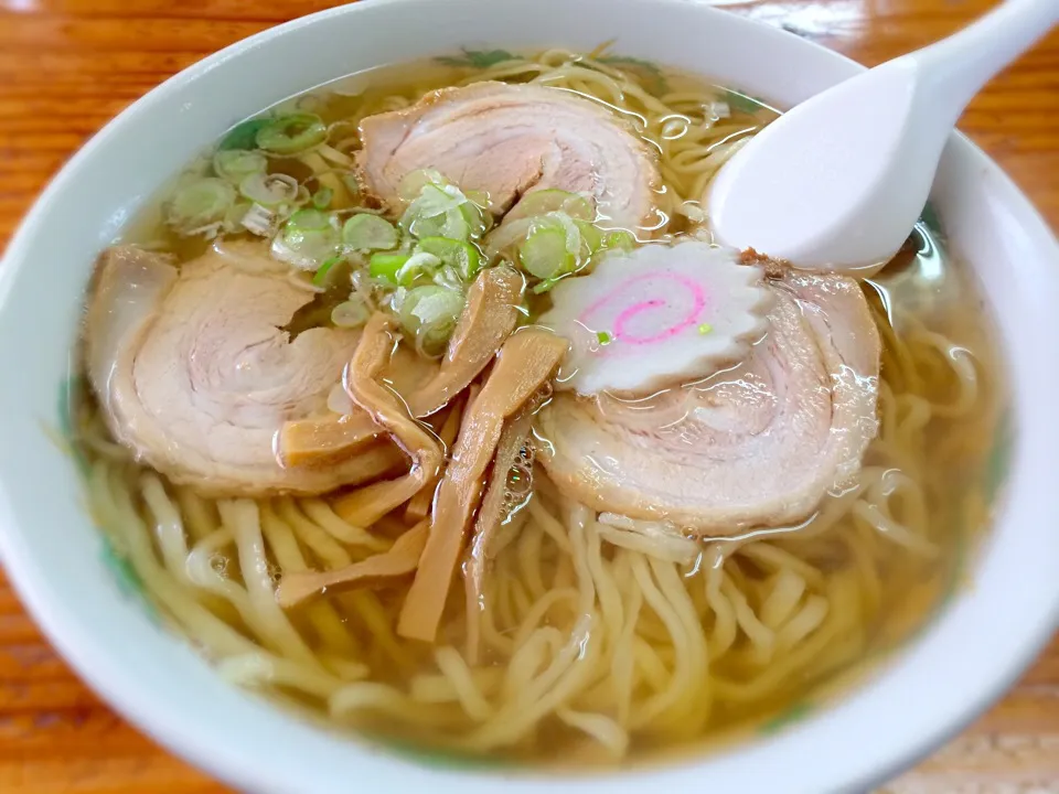 Snapdishの料理写真:手打ちラーメン大盛|リフルシャッフルさん