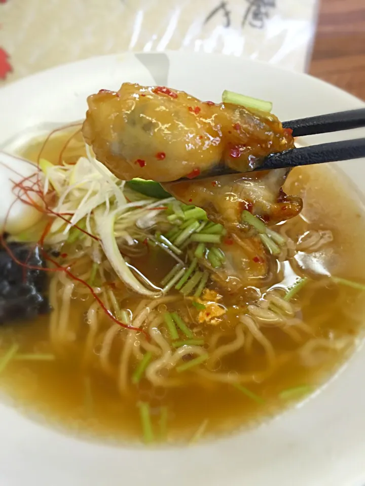 Snapdishの料理写真:牡蠣塩ラーメン|がっし〜さん