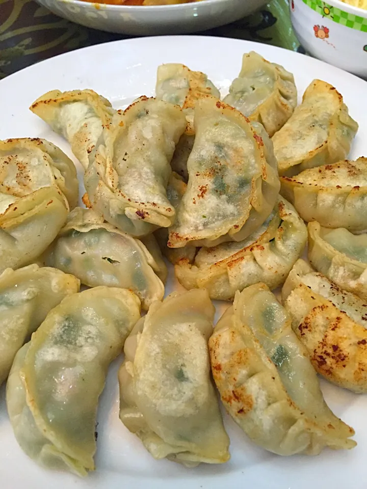 Snapdishの料理写真:Ma's homemade gyoza|Queenさん