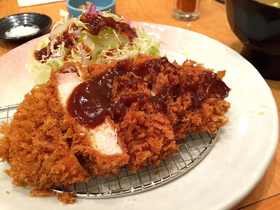 Snapdishの料理写真:厚切りロースカツ|hirotomoさん