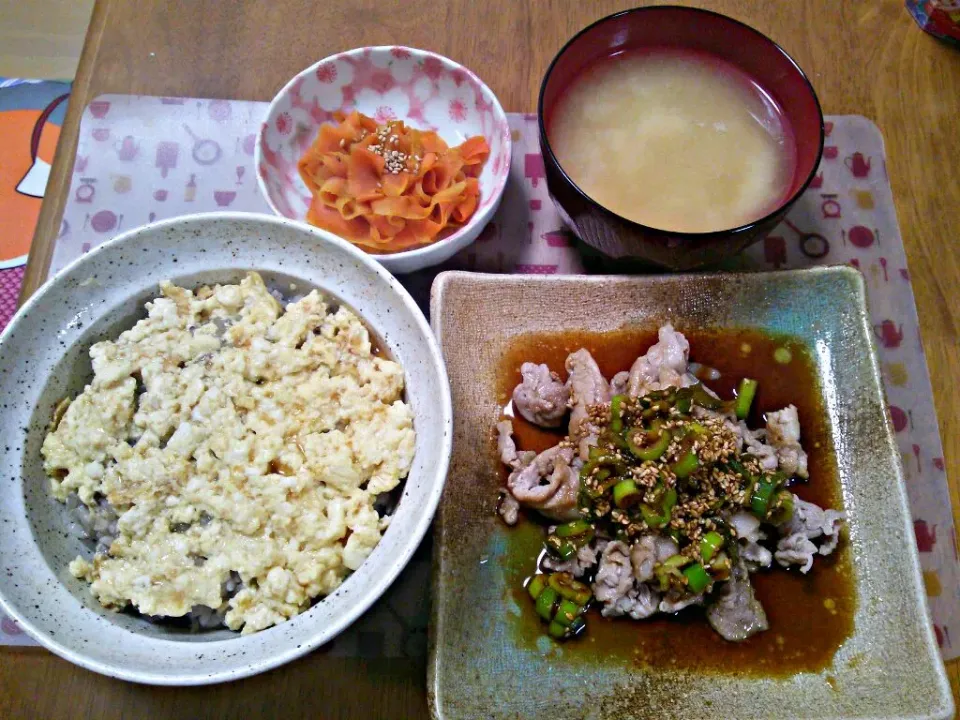 １２月１日 天津飯もどき 豚こまの甘酢ねぎかけ にんじんのきんぴら お味噌汁|いもこ。さん