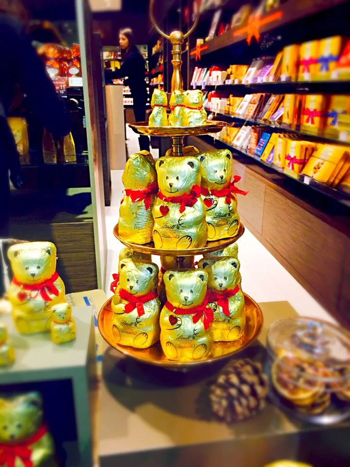 Lindt Chocolate Bears|T.T.S✌さん