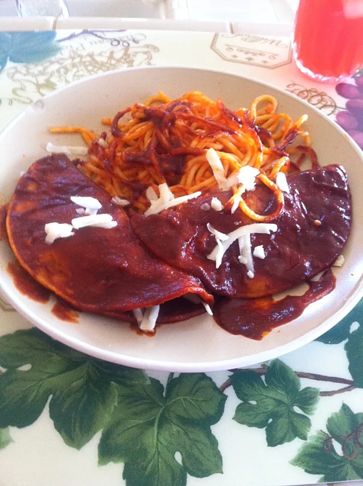 Enchiladas and Spaghetti!|Chantel Olveraさん