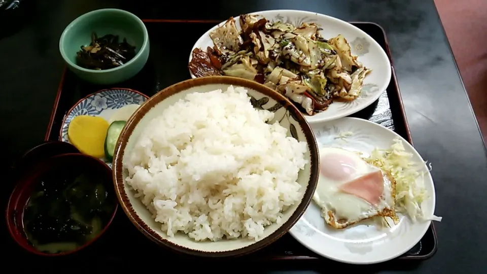 Snapdishの料理写真:回鍋肉定食～(^o^)/|ラィトさん