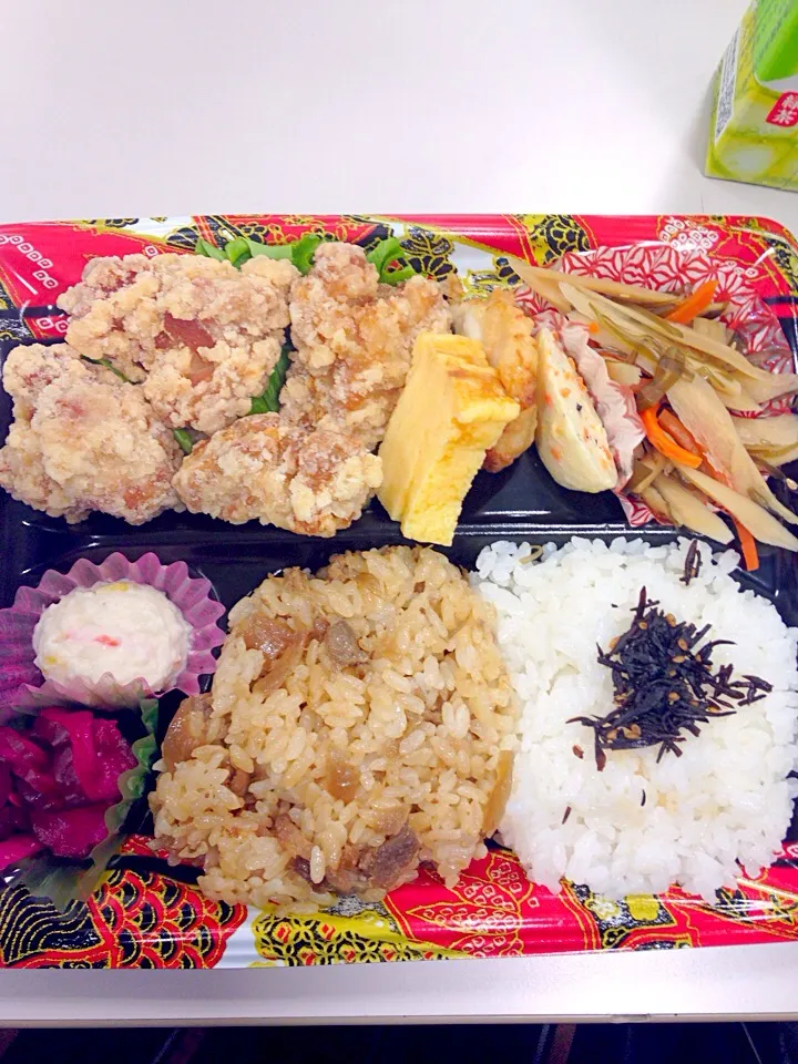 今日のロケ弁❤︎えび寿屋さんのから揚げ弁当|Rin Takamuraさん