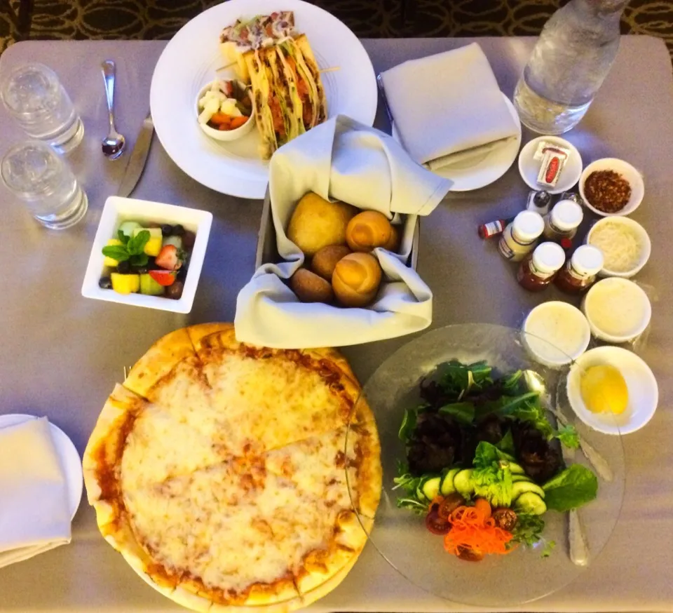 Snapdishの料理写真:Four Cheese Pizza, Salad, and Turkey Club from Room Service|sooprcoolchicaさん