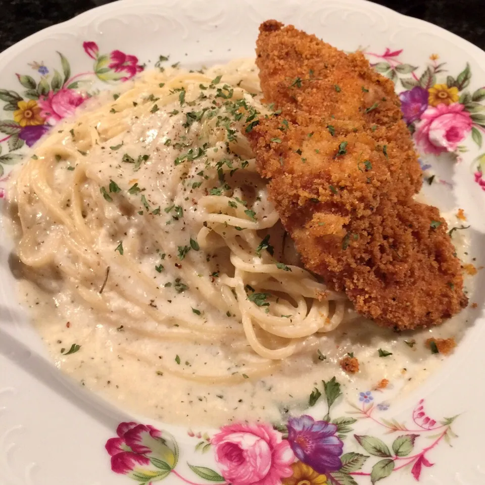 Baked Breaded Chicken with Spaghetti in Alfredo Sauce #allfromscratch|Nancy Nawarat Wongsearayaさん