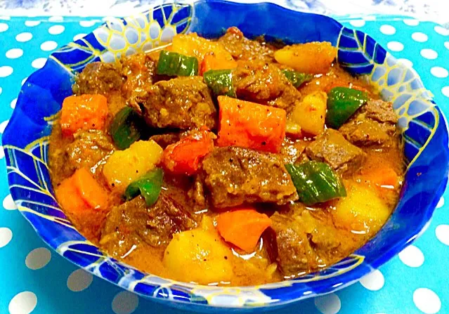 ビーフカルデレタ ( Beef Caldereta ) - beef combined with potatoes, carrots, tomato sauce, liver spread or liver paste and coconut milk 😋✨|Liezlさん