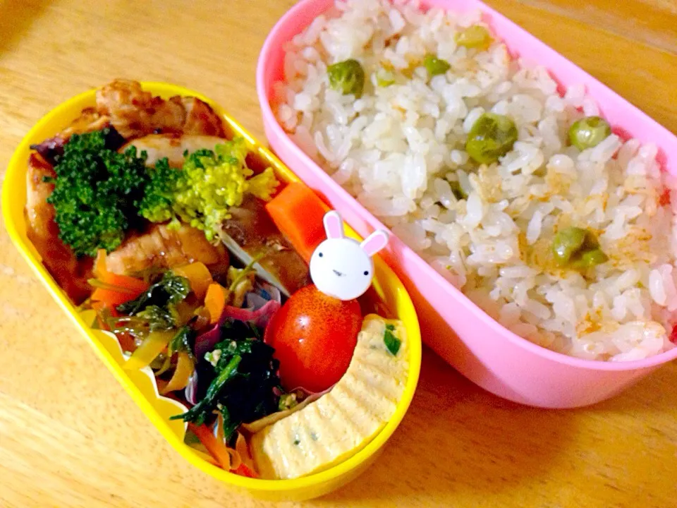 Snapdishの料理写真:幼稚園おべんと。お野菜しっかり食べてね*\(^o^)/*|かわちさん