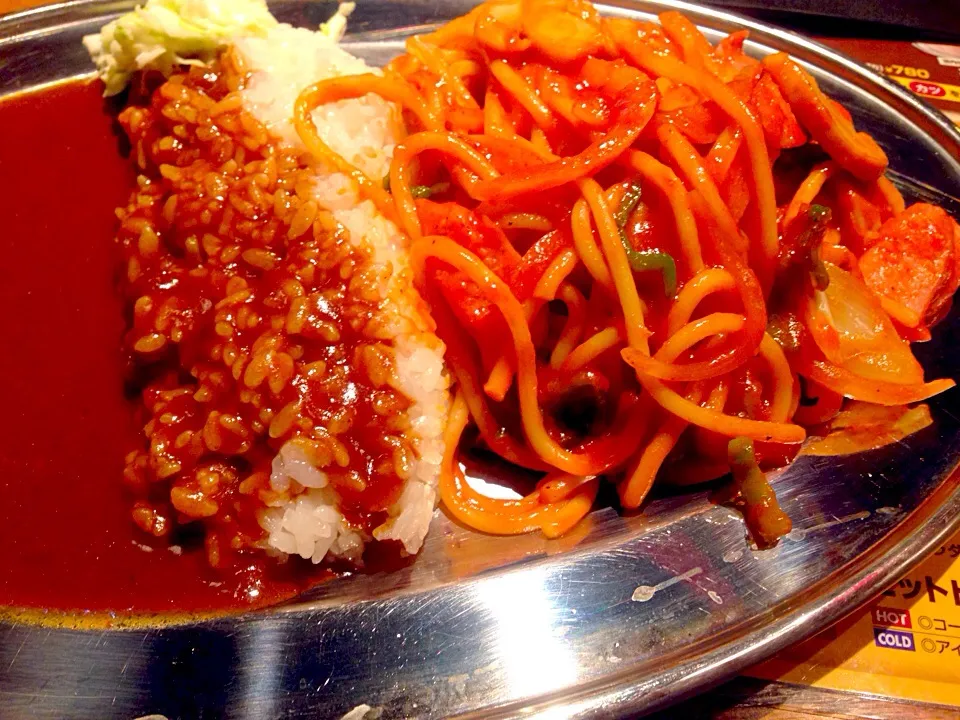 ほぉーバル・ナポリタン🍝＆カレー🍛|ゆうじ.さん