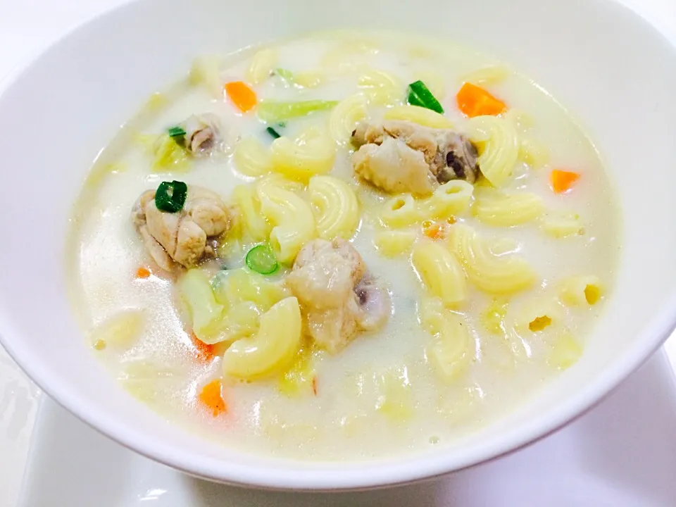 Sopas...it's  taste good and yummy ;~_~|Mizz Palomaさん