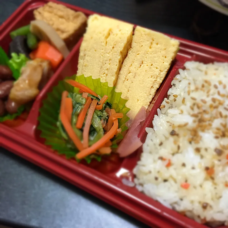 Snapdishの料理写真:こだわり玉子焼と生姜ご飯弁当（ゆめタウン）|Sakura.Kさん