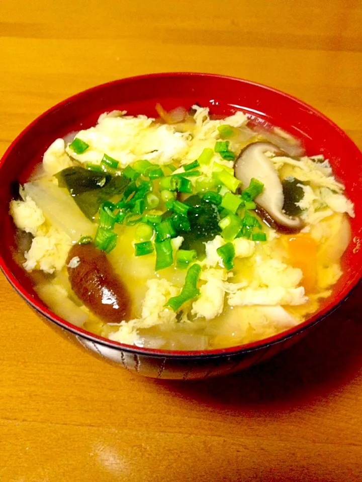 野菜たっぷりかき玉汁🍲玉子ふわふわ|まいりさん