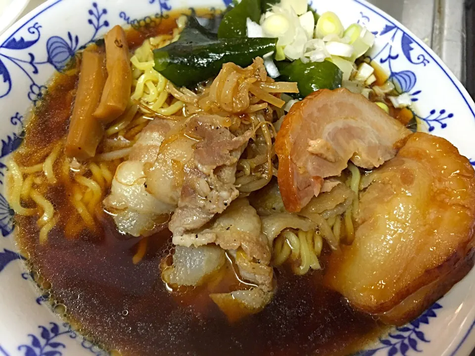 Snapdishの料理写真:豚肉生姜焼きラーメン|shenhuaさん