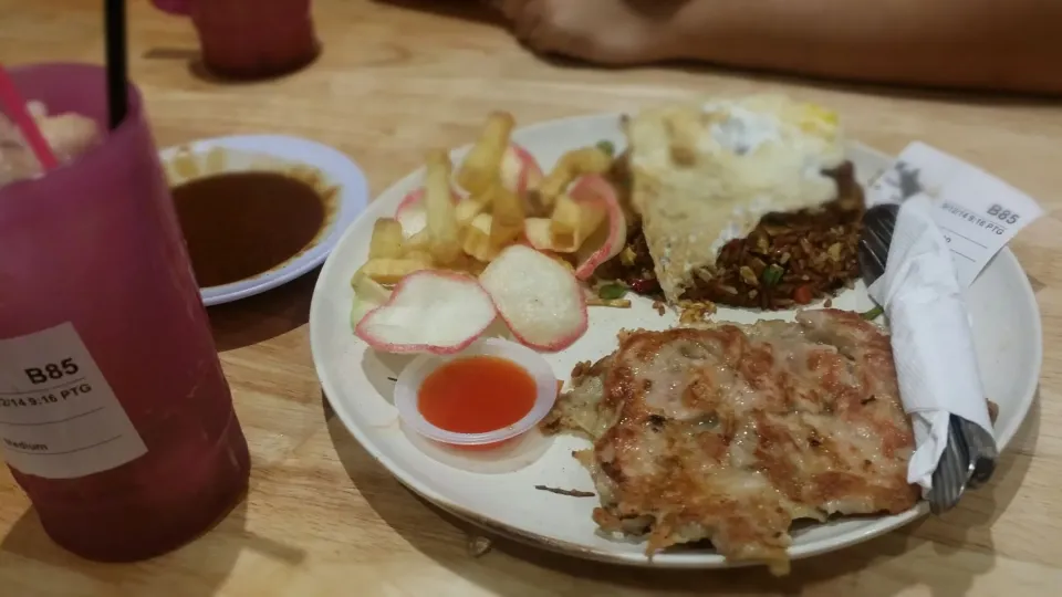 fried rice chicken chop #ss2 #murni #petalingjaya #malaysia|Tze Mingさん