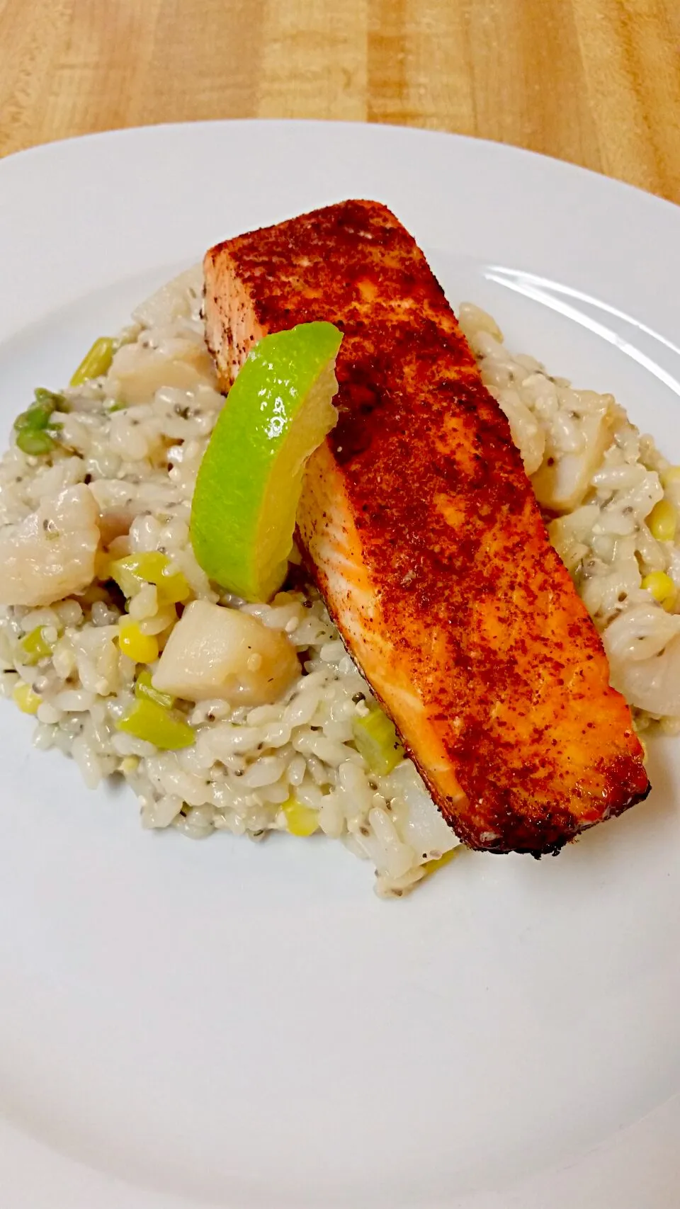 Seared scallop Chia seed and asparagus risotto with chili lime salmon.|CherylAnn Wheelerさん