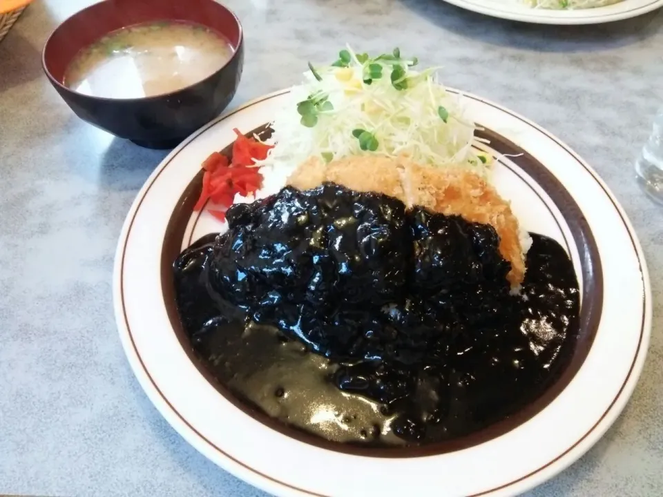 キッチンABCのチキンカレー、700円です。|東京ライオンズさん