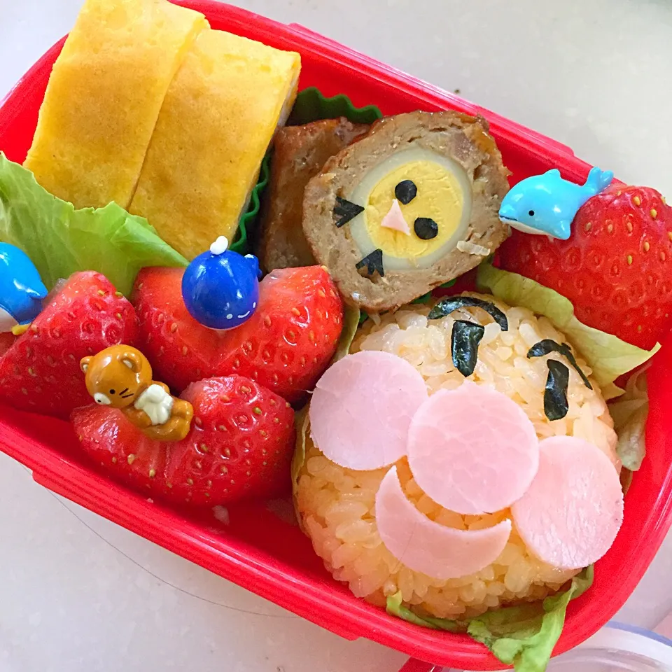 イチゴづくし弁当♡|まみさん