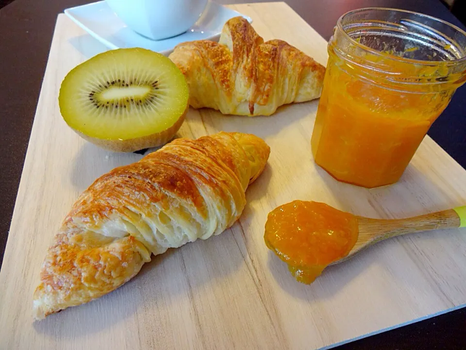 Snapdishの料理写真:Homemade Croissant & Orange yam 🍊|sirakorn owadaさん