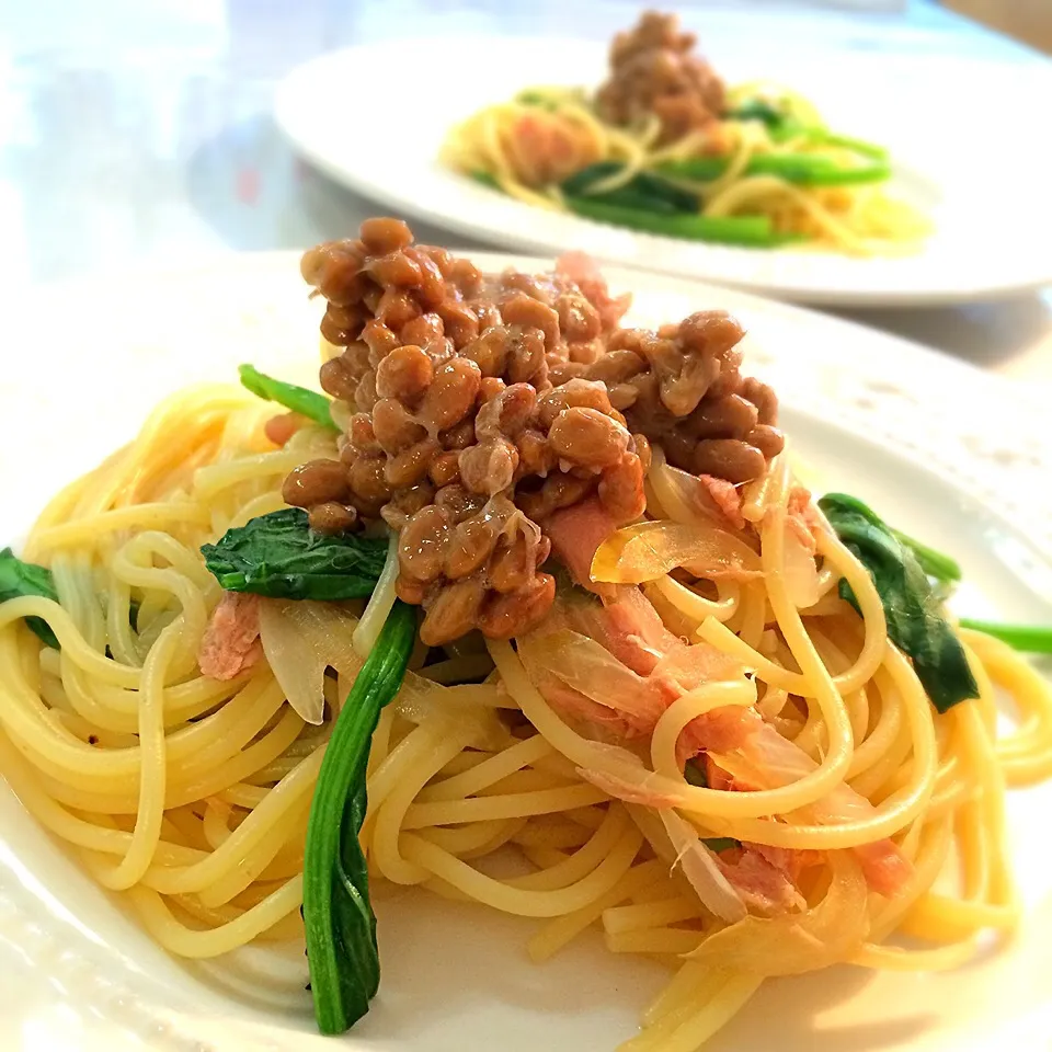 Snapdishの料理写真:くららさんの料理                           牡蠣醤油で作る                               ツナと納豆のスパゲティ|志野さん