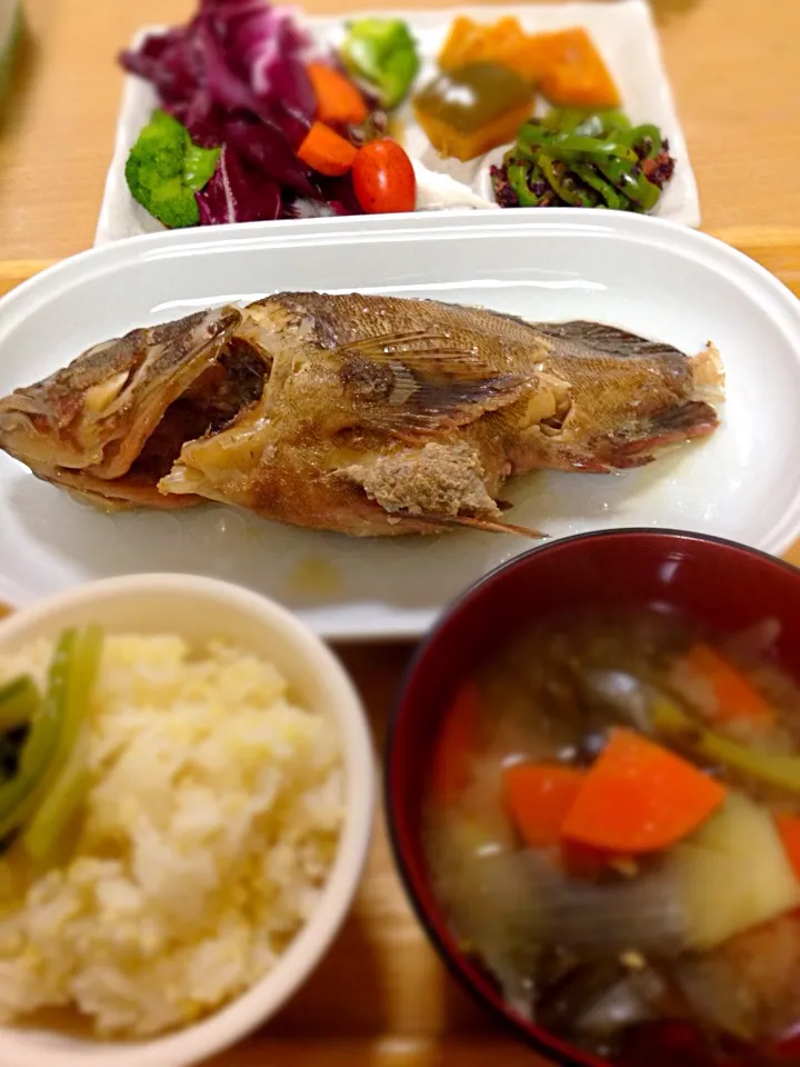 Snapdishの料理写真:貰い物晩御飯🐟|かわちさん