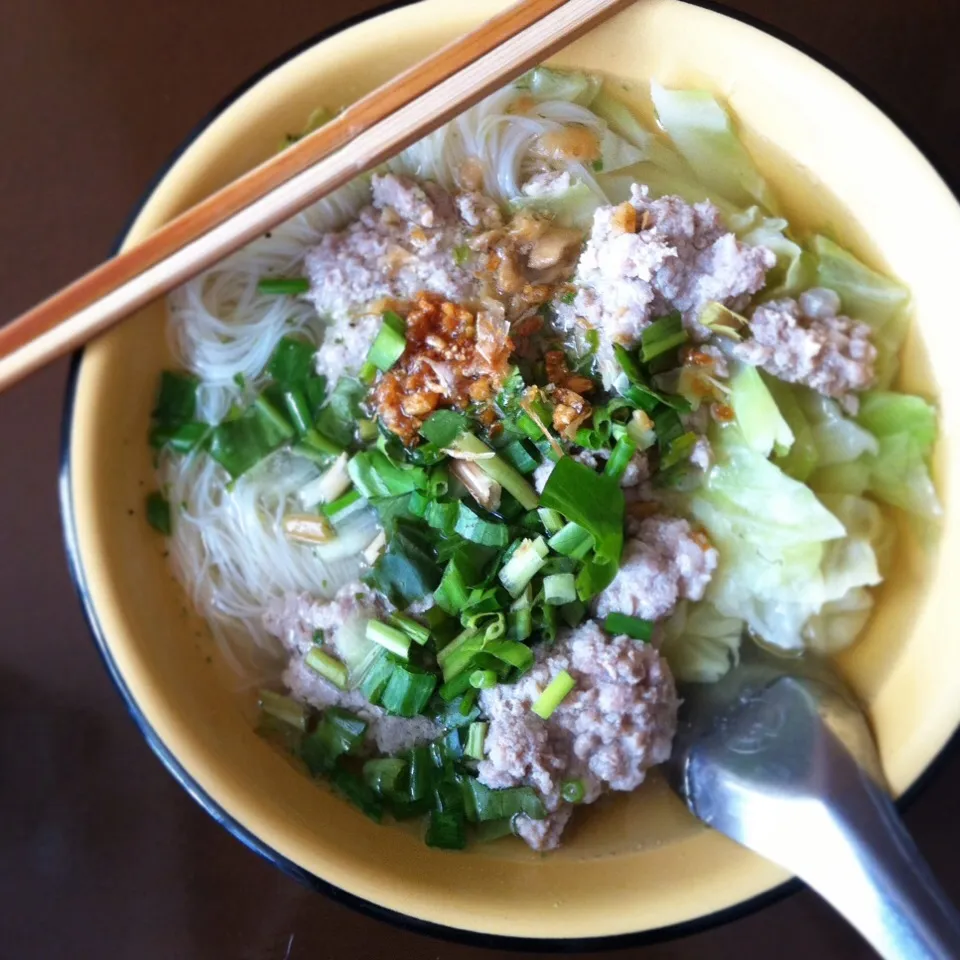 Minced pork noodles soup|Eat in Thaiさん