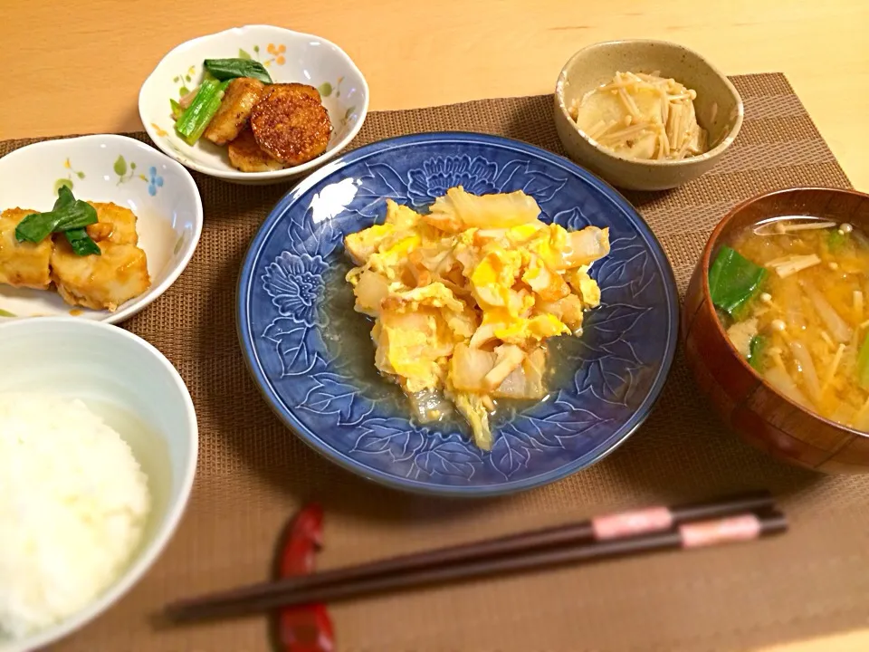 白菜とちくわの卵とじ、里芋の柚子味噌和え、長芋のステーキ、えのきと長芋の煮物、大根とえのきのみそ汁|ひろみさん