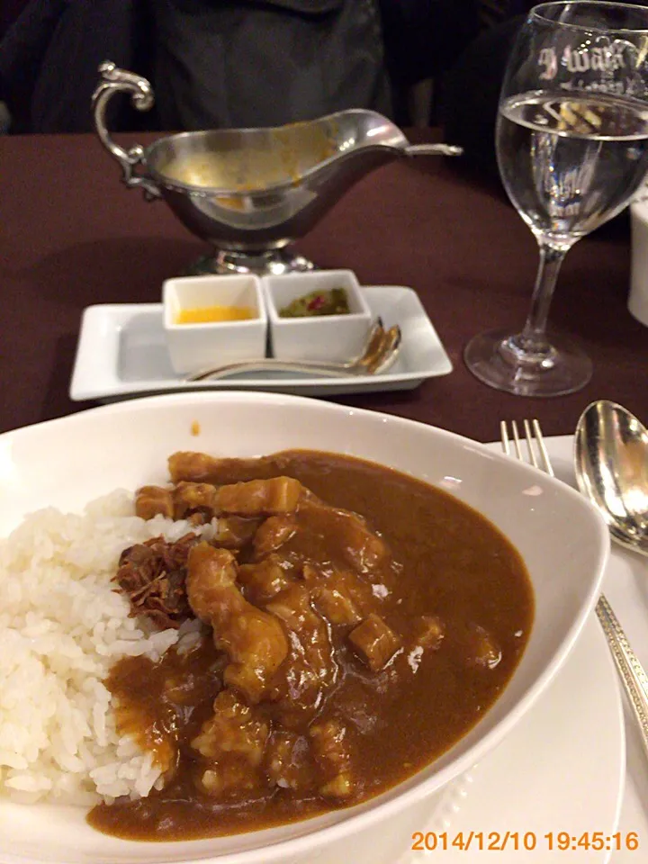 Snapdishの料理写真:千疋屋のスペシャルマンゴーカレー|カリヤ レイイチロウ。さん